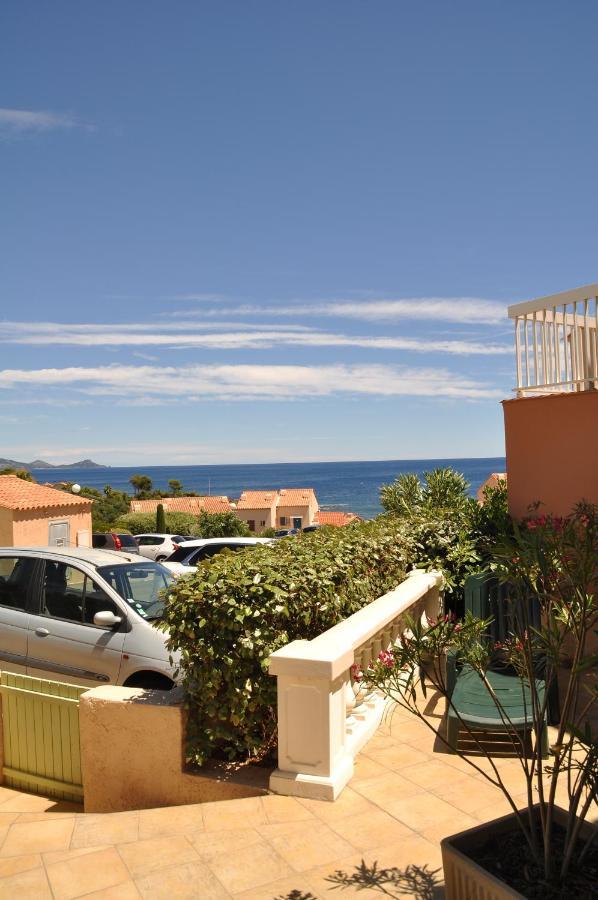 Logement Calme Proche Mer, 4 Personnes, St Aygulf Fréjus Екстериор снимка