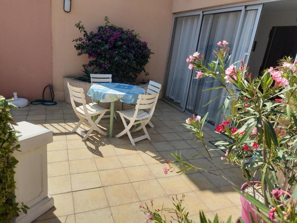 Logement Calme Proche Mer, 4 Personnes, St Aygulf Fréjus Екстериор снимка